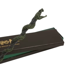 Warner Bros The Slytherin Mascot Wand -Harry Potter 256354 1