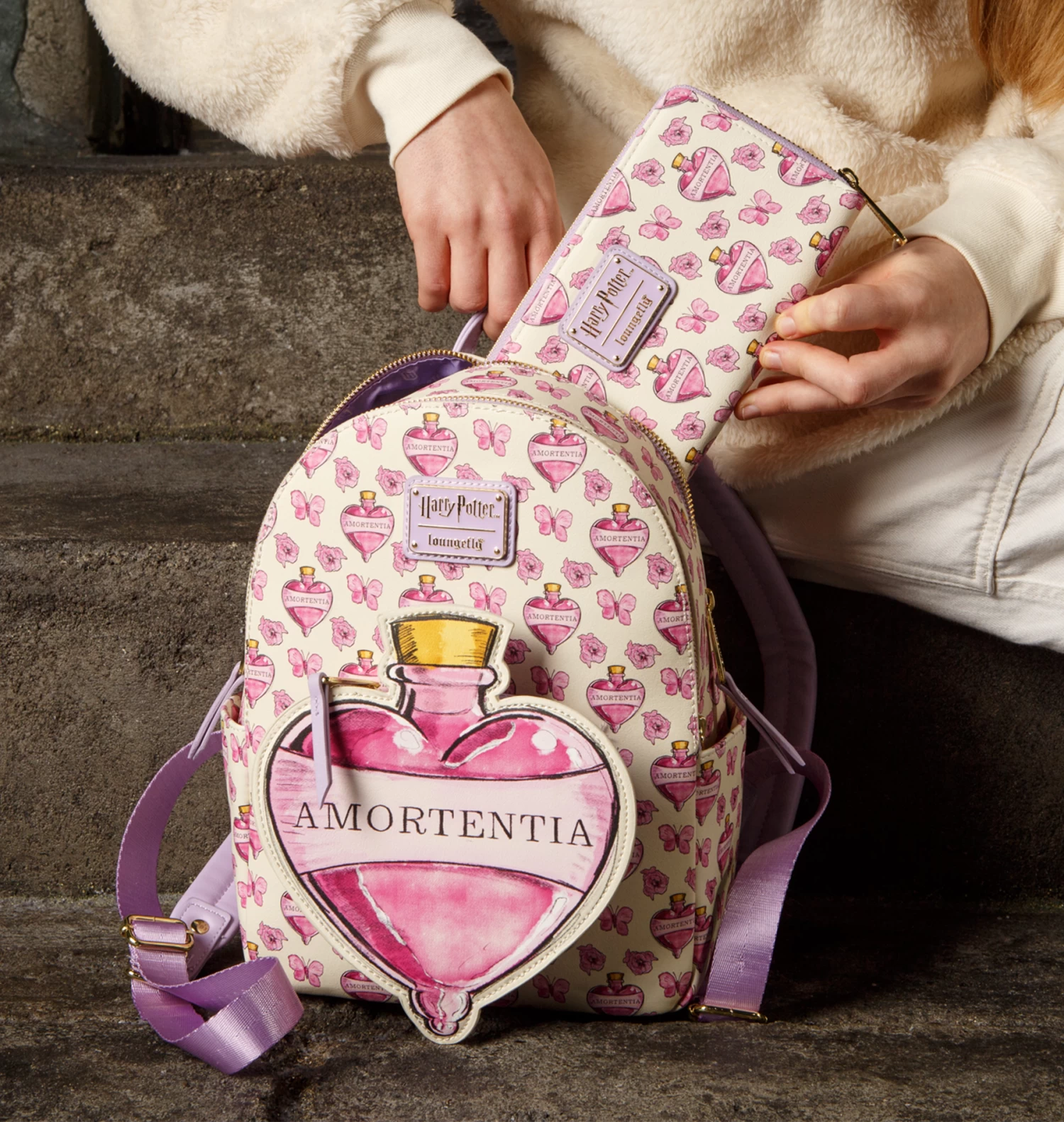 Warner Bros Love Potion Mini Backpack 4 Warner Bros Love Potion Mini Backpack - Image 2