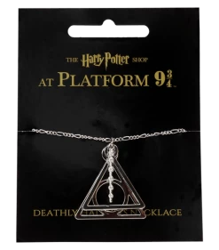 Warner Bros Deathly Hallows Deluxe Necklace 7 Warner Bros Deathly Hallows Deluxe Necklace -Harry Potter DeathlyHallowsNecklaceNew3 grande 2917b6ae 7672 41aa 862d 254292b960e5