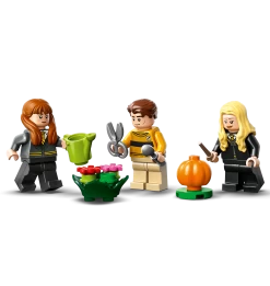 Warner Bros Hufflepuff House Banner LEGO 14 Warner Bros Hufflepuff House Banner LEGO -Harry Potter Huff House Banner LEGO5