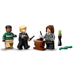 Warner Bros Slytherin House Banner LEGO -Harry Potter Slyth House Banner LEGO5