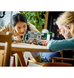 Warner Bros Slytherin House Banner LEGO -Harry Potter Slyth House Banner LEGO8