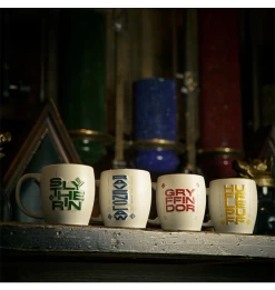 Warner Bros Hufflepuff Logo Mug -Harry Potter StyleGuideMugs Gryff6 f404e609 d8c1 4123 ab84 fca7affe2851