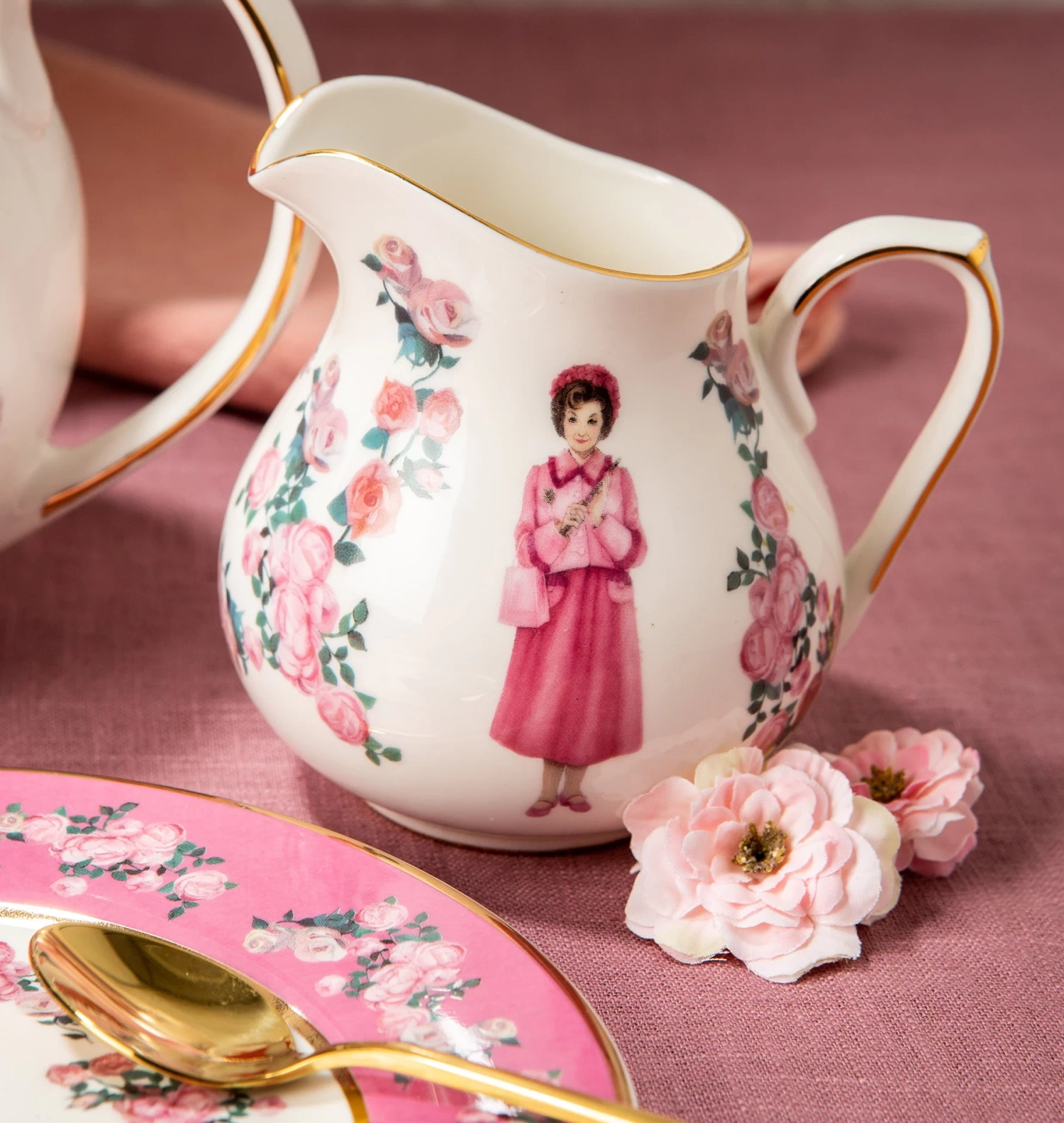 Warner Bros Umbridge Milk Jug 3 Warner Bros Umbridge Milk Jug