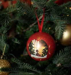 Warner Bros Harry Potter Christmas Pin Bauble -Harry Potter XMAS23 Lifestyle HarryBauble1